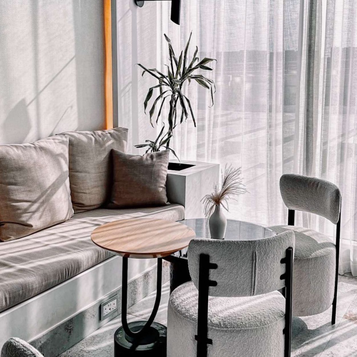 Café interior — cafe seating